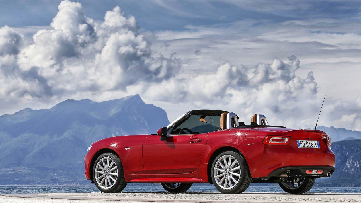 Fiat 124 Spider: las mejores fotos del nuevo descapotable italiano