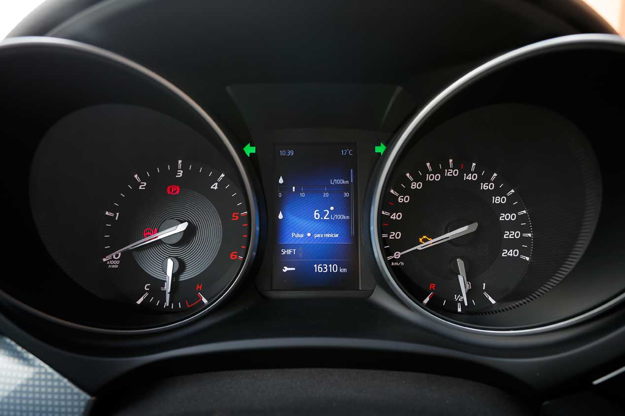 Prueba del Toyota Avensis 150D