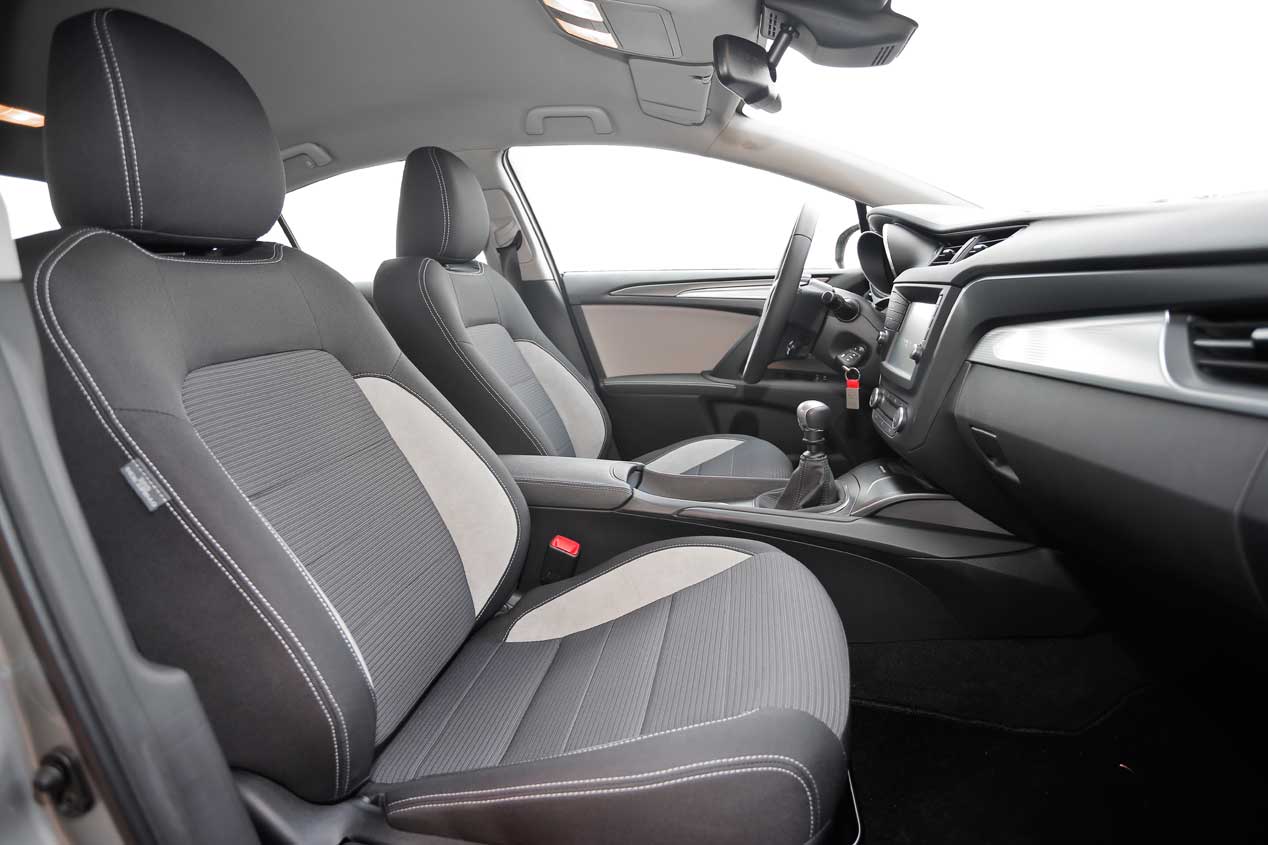 Prueba del Toyota Avensis 150D