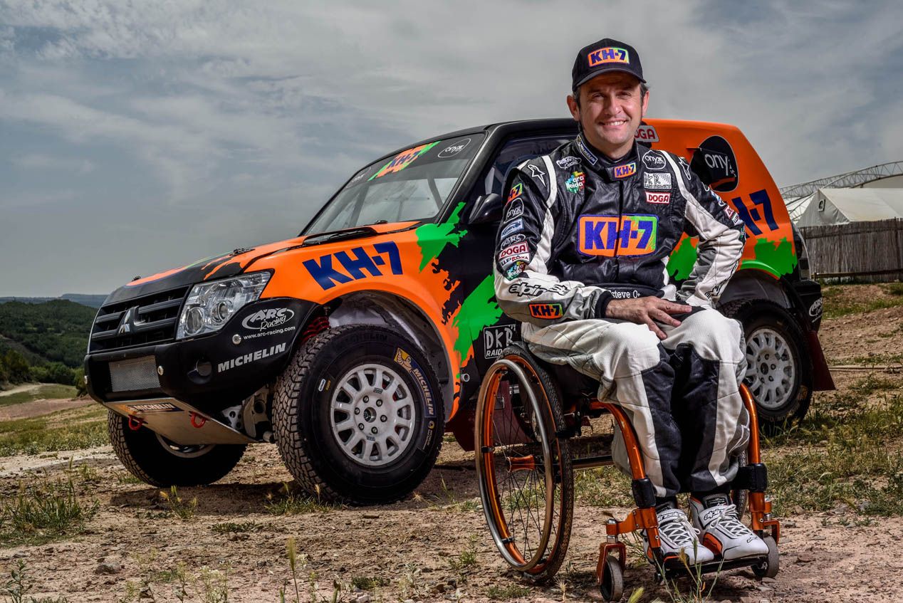 Isidre Esteve vuelve al Dakar 2017 con un Mitsubishi Montero