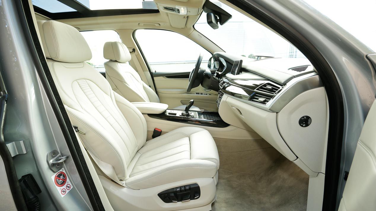 BMW X5 xDrive40e y Porsche Cayenne S E-Hybrid, híbridos enchufables