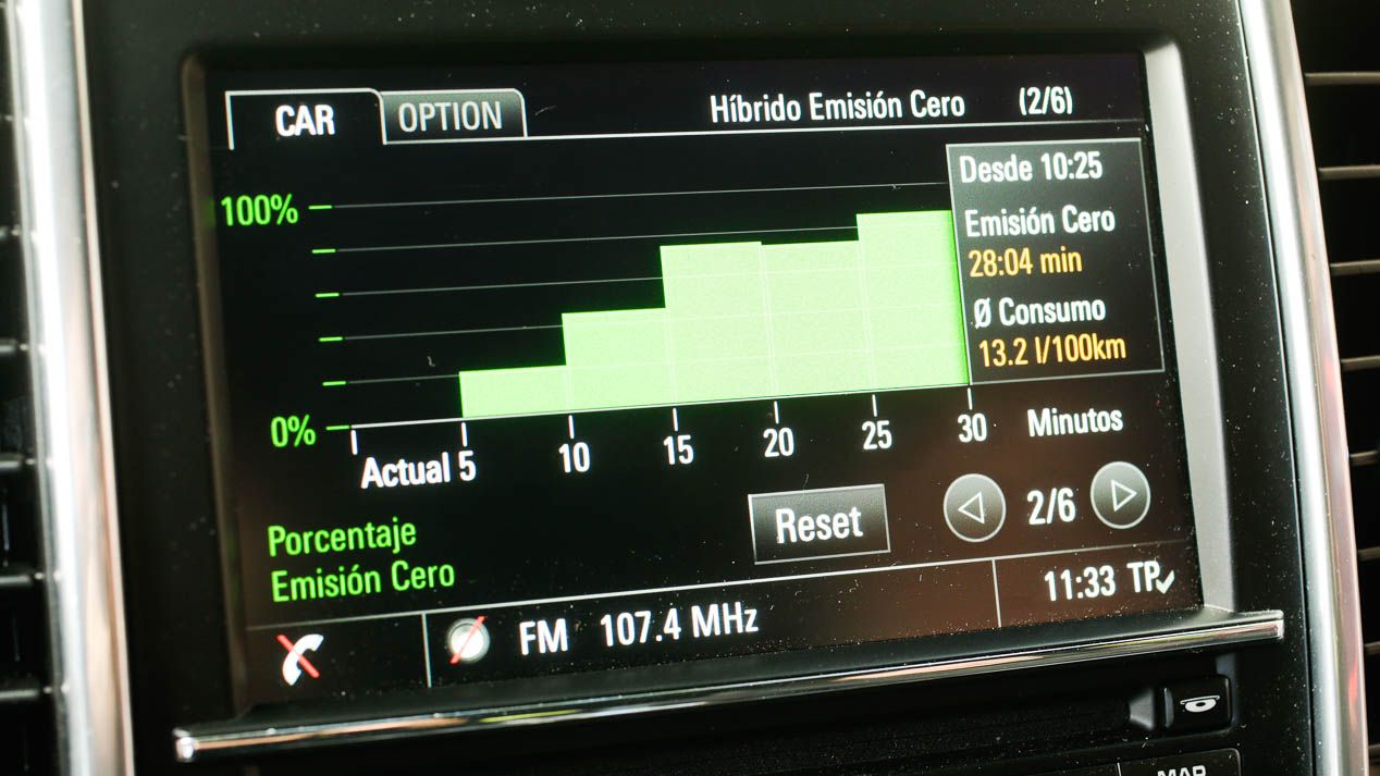 BMW X5 xDrive40e y Porsche Cayenne S E-Hybrid, híbridos enchufables