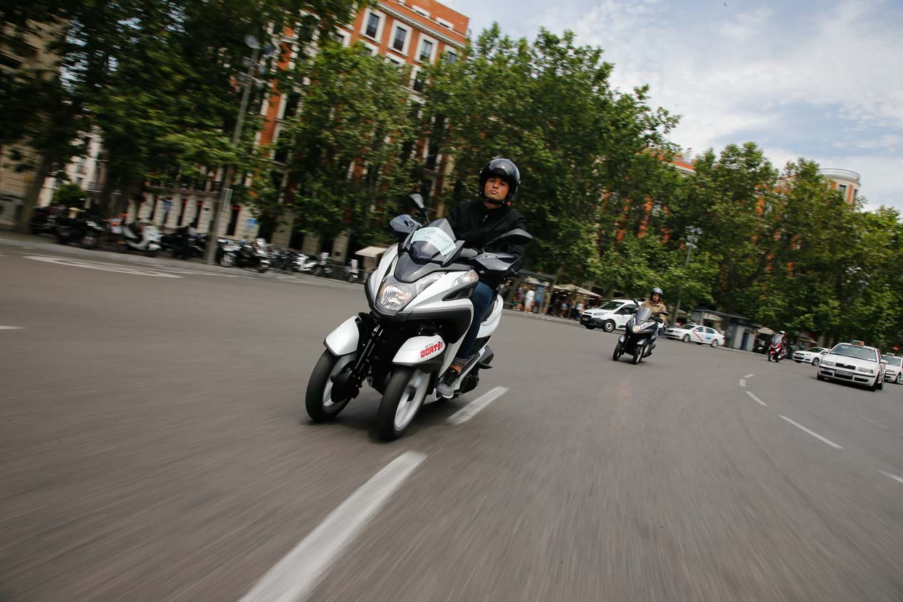 Sortea el atasco con tu carné de coche: nuevas Yamaha N-Max y Tricity