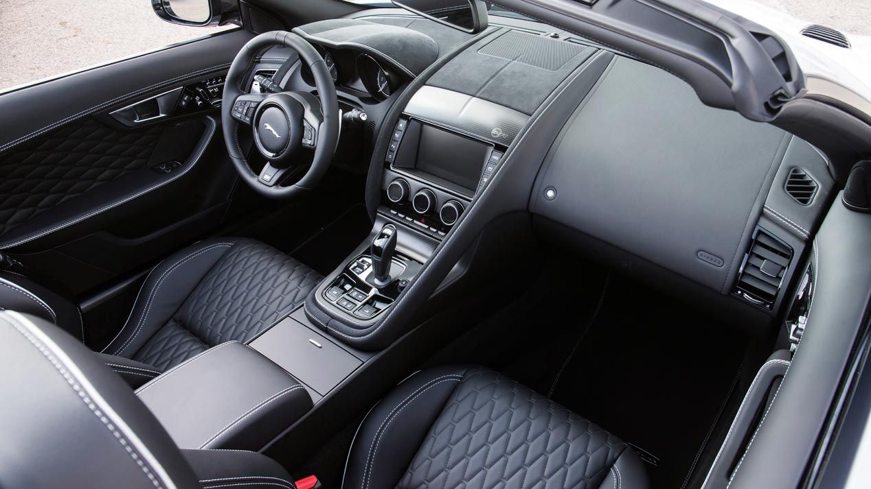 Jaguar F-Type SVR