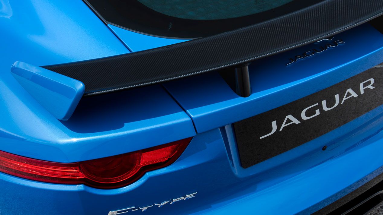 Jaguar F-Type SVR