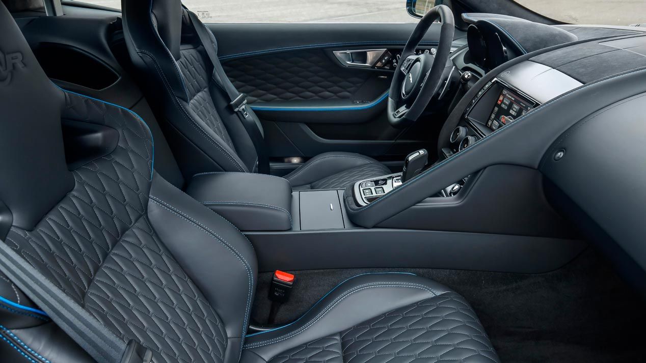 Jaguar F-Type SVR