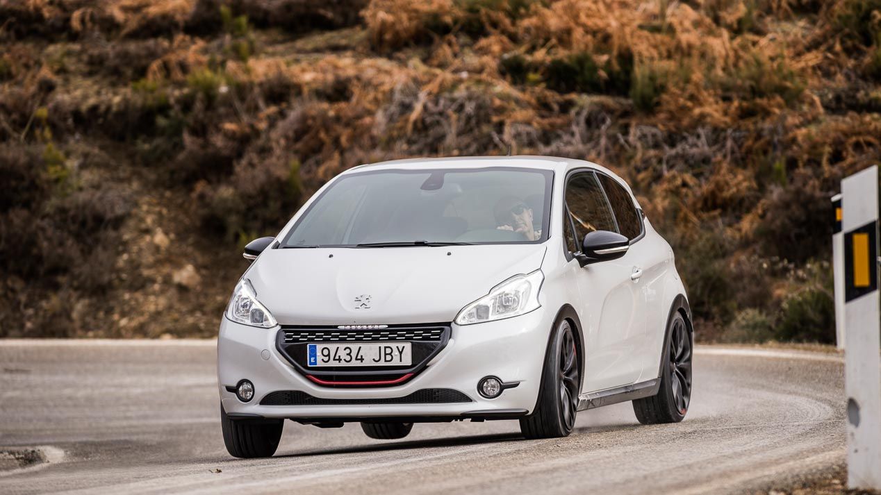 Gama GTi de Peugeot: coches deportivos con garra