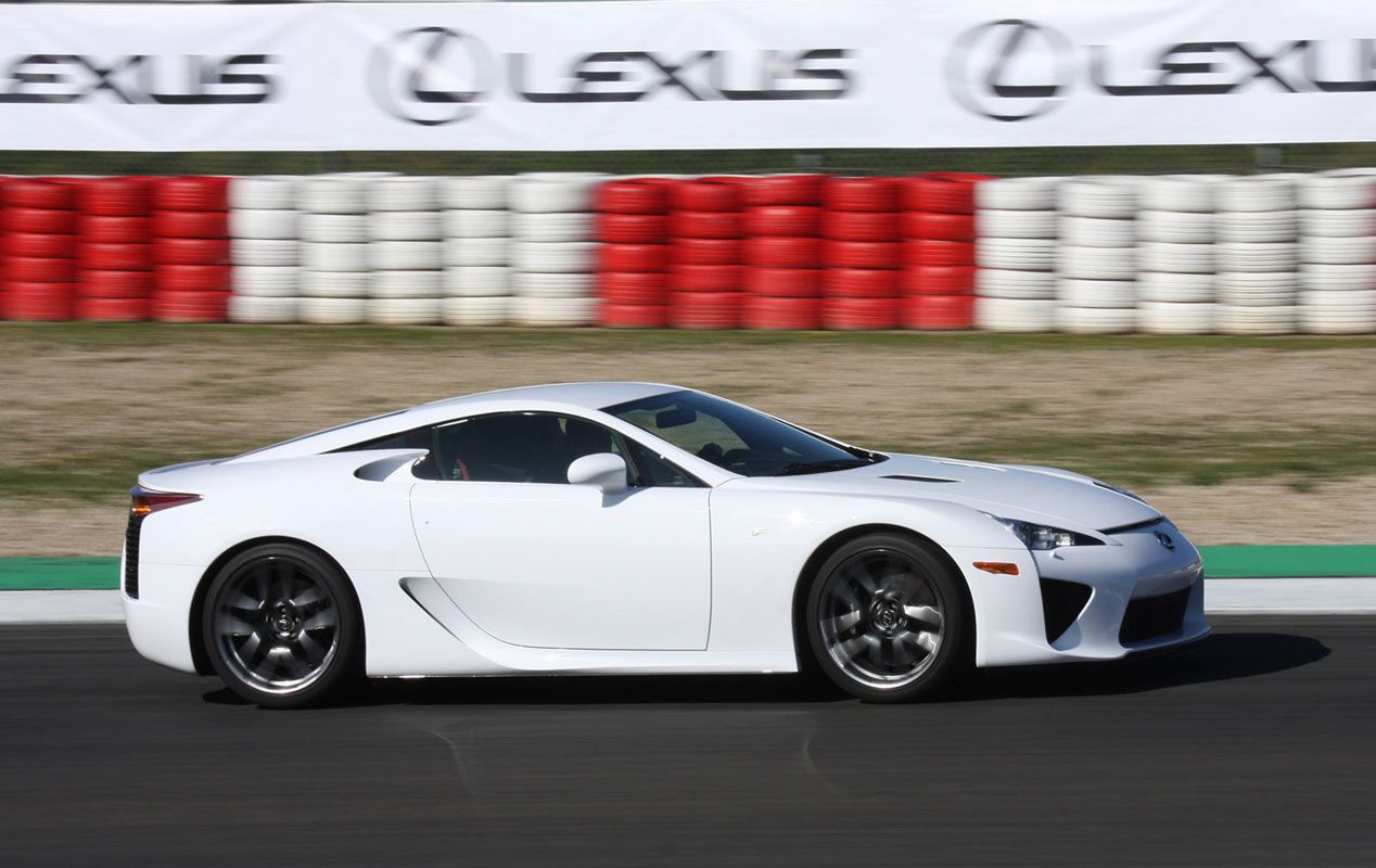 10 coches que no aguantaron mucho tiempo en el mercado