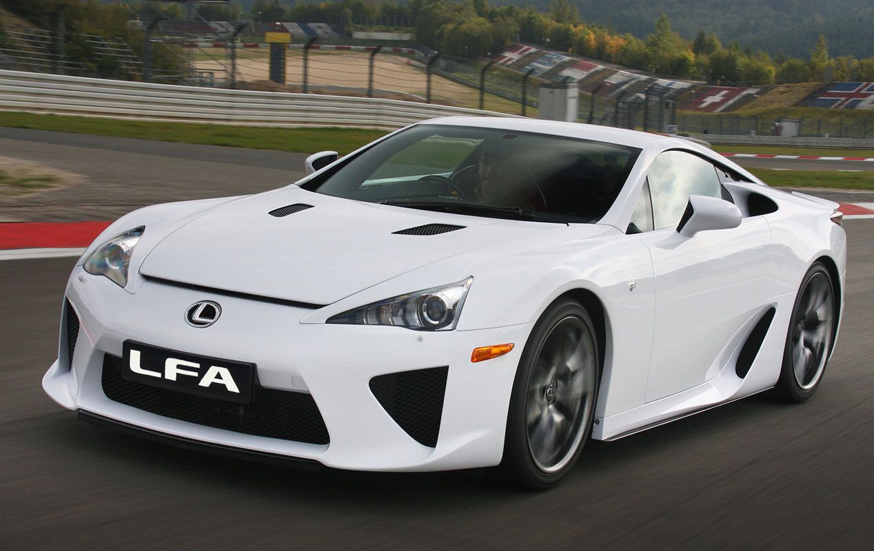 10 coches que no aguantaron mucho tiempo en el mercado