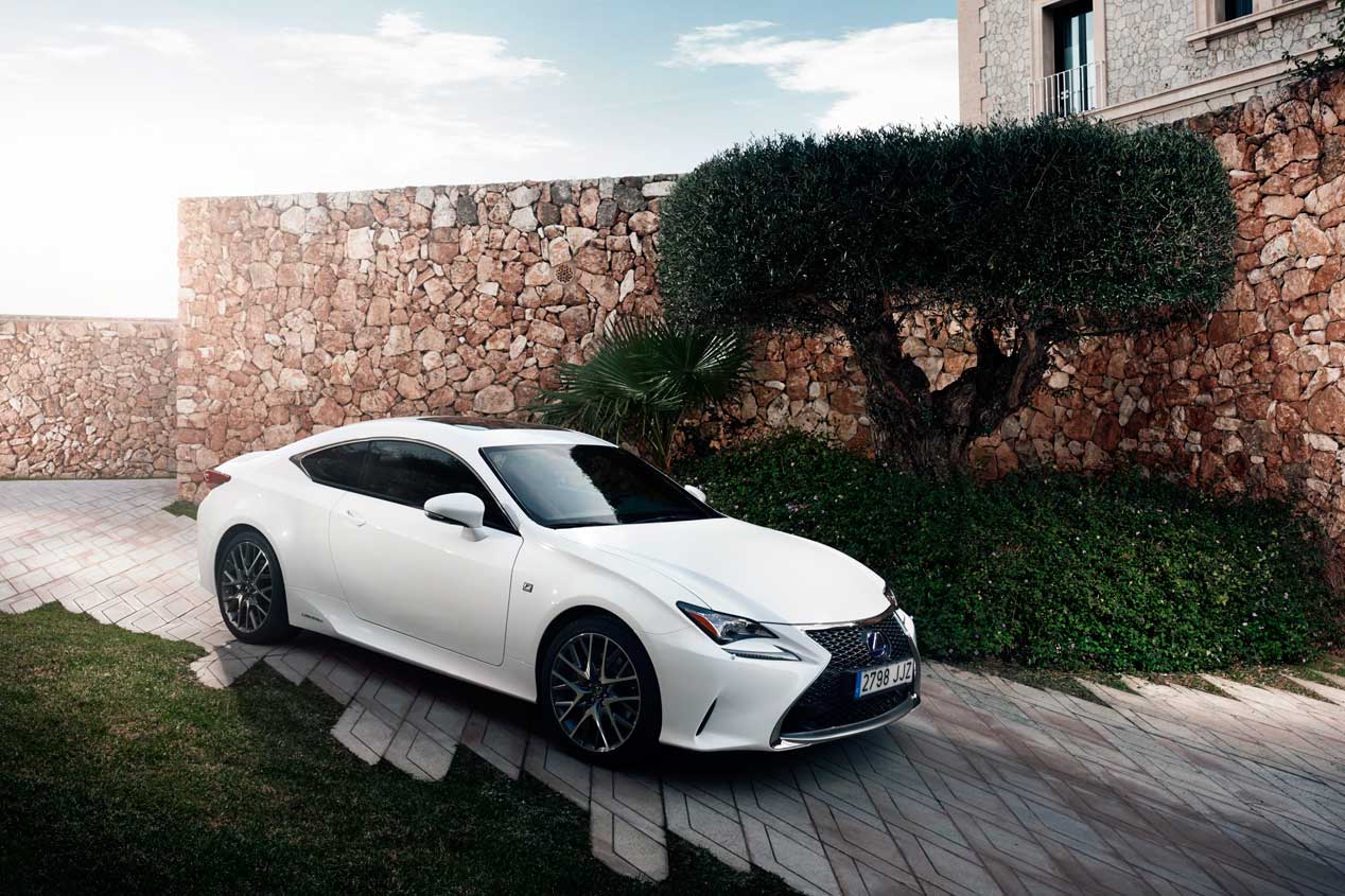 Lexus RC 300h, deportivo híbrido espectacular