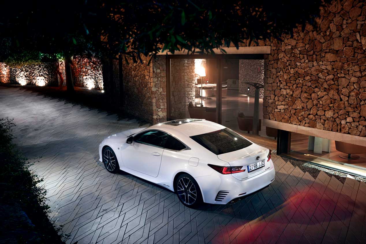 Lexus RC 300h, deportivo híbrido espectacular