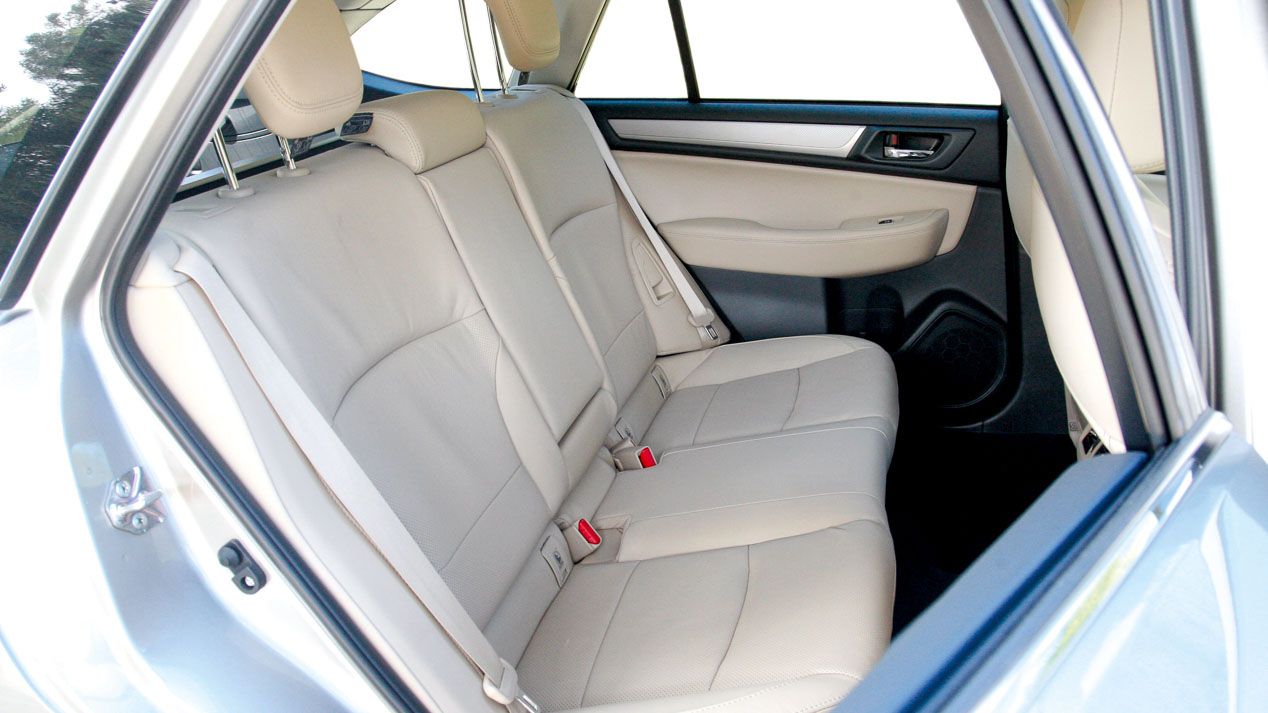 Subaru Outback 2.0 TD Lineartronic vs VW Passat Alltrack 2.0 TDI/190 DSG