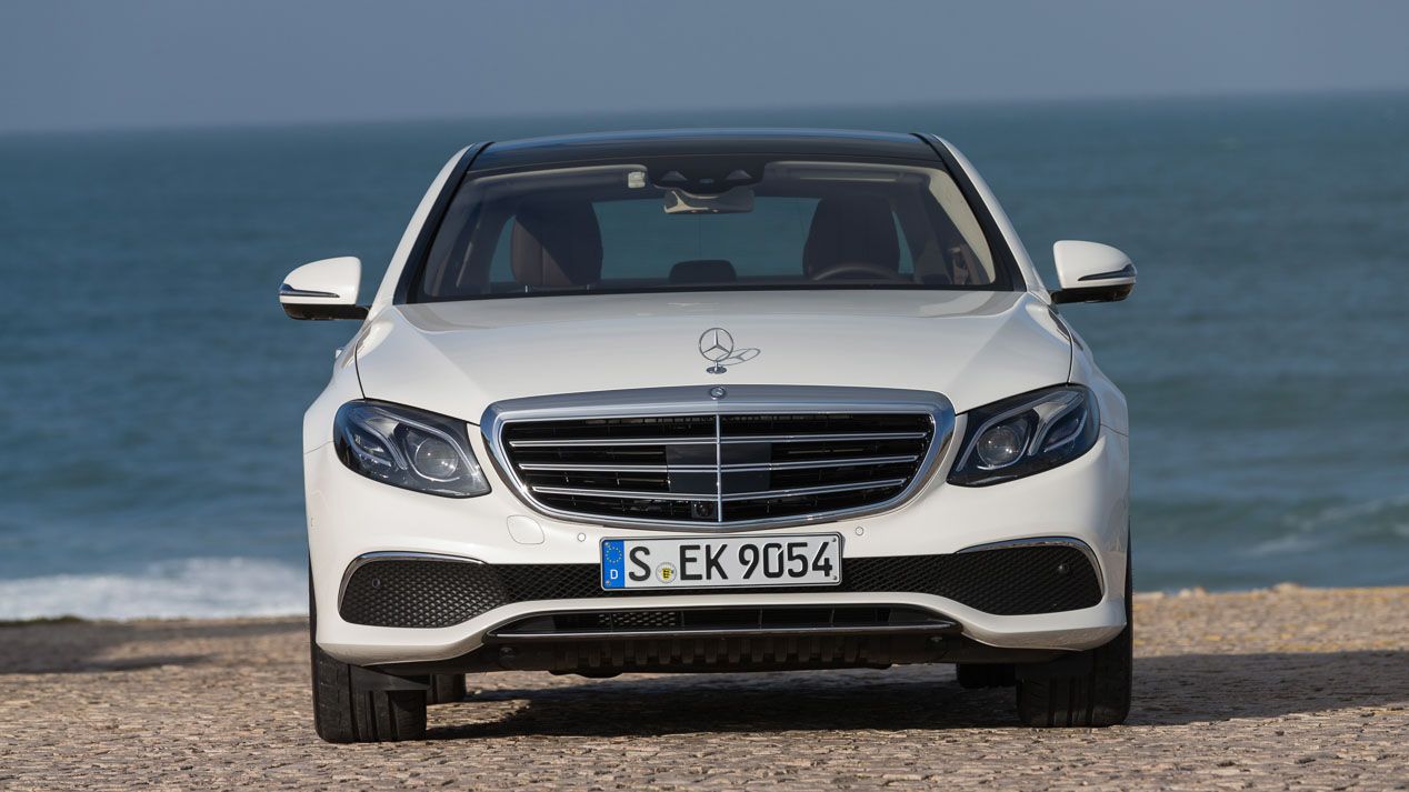 Mercedes E 220 d, punto de referencia entre sus rivales
