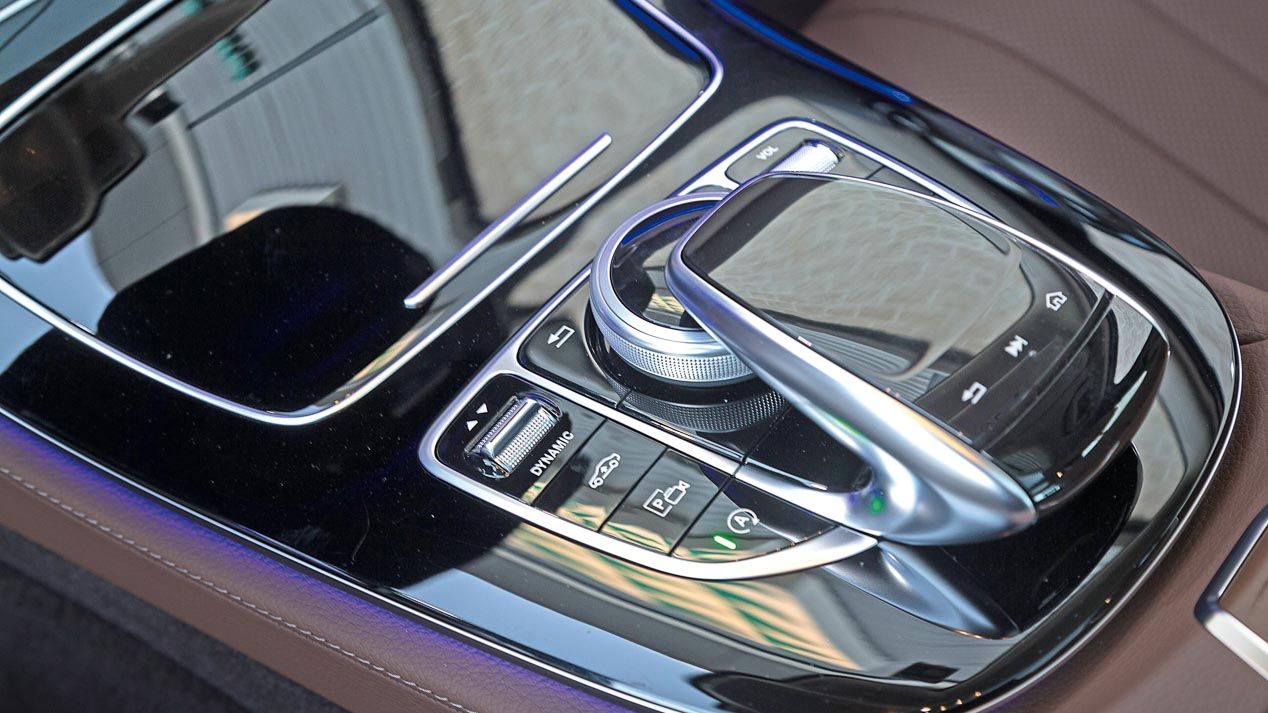 Mercedes E 220 d, punto de referencia entre sus rivales