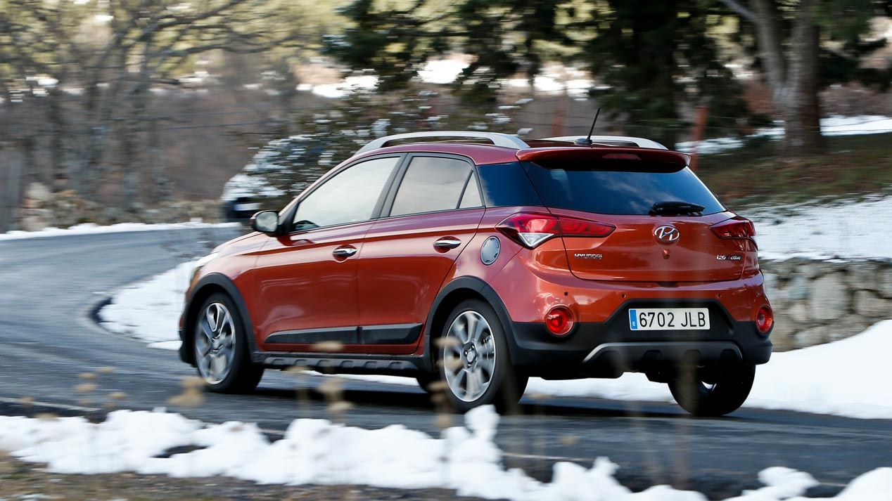 Comparativa: Hyundai i20 Active 1.6 CRDi vs Renault Captur 1.5 dCi