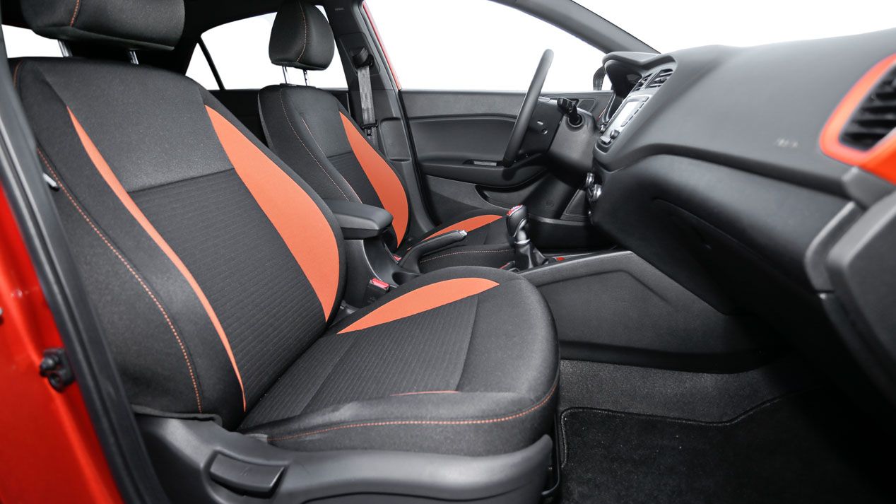 Comparativa: Hyundai i20 Active 1.6 CRDi vs Renault Captur 1.5 dCi