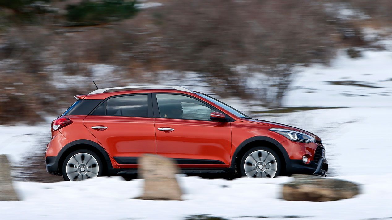 Comparativa: Hyundai i20 Active 1.6 CRDi vs Renault Captur 1.5 dCi