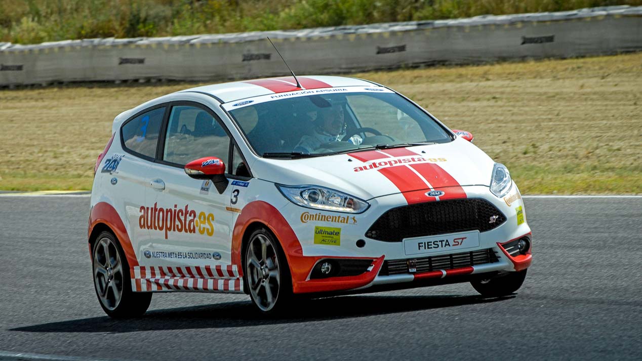 Quinto puesto de Autopista.es en las 24 Horas Ford 2016
