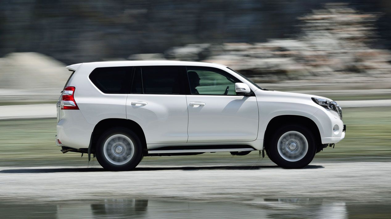 Probamos el Toyota Land Cruiser 180D automático: un tipo muy duro