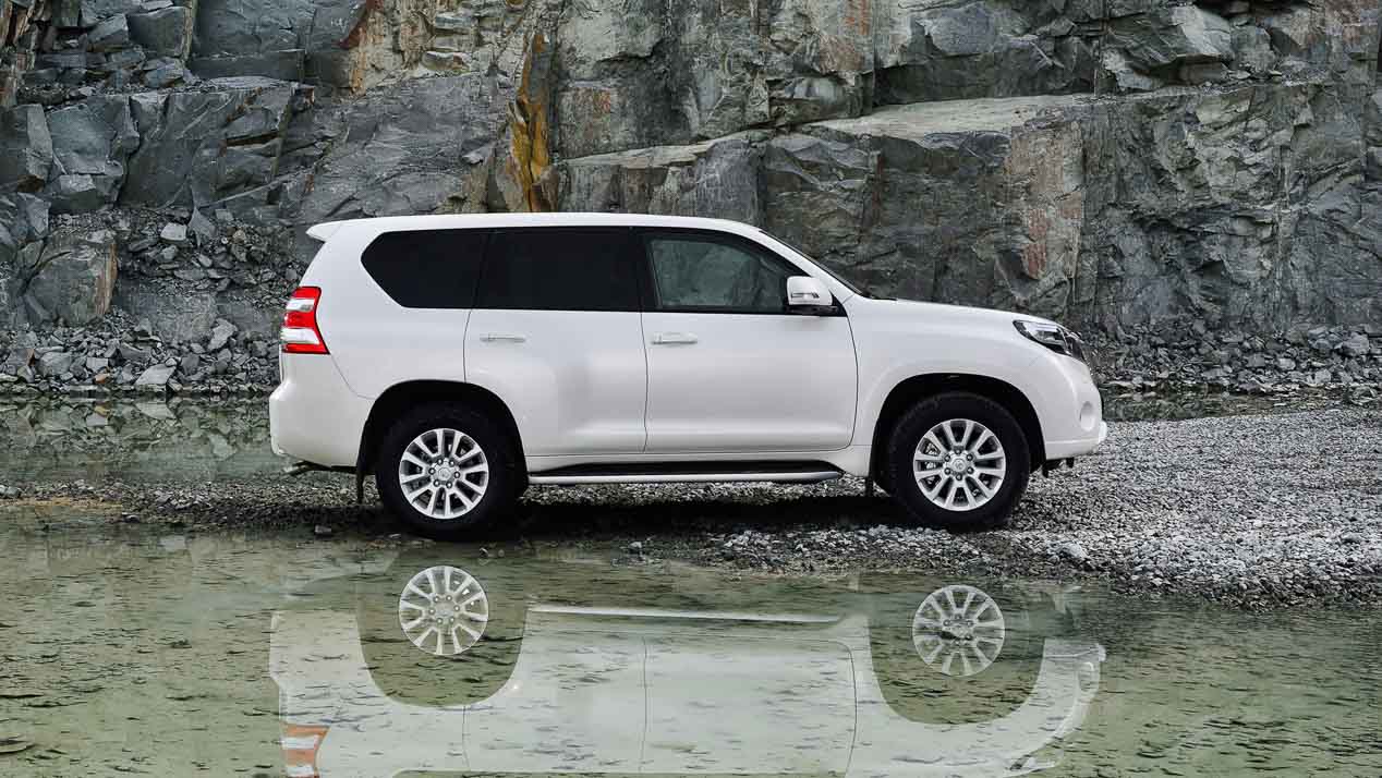 Probamos el Toyota Land Cruiser 180D automático: un tipo muy duro