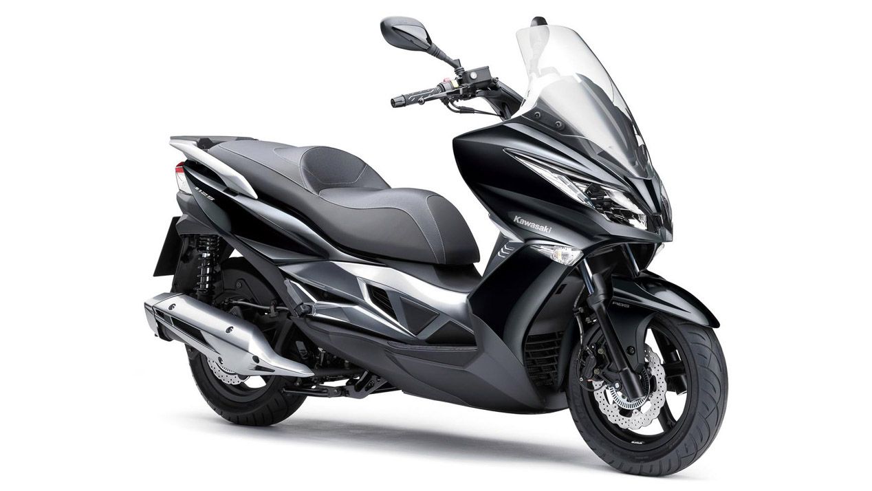 Nueva Kawasaki J125: sortea el atasco