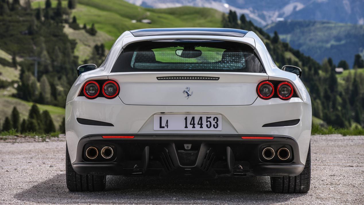 Nos subimos al nuevo Ferrari GTC4 Lusso: ¡brutal!