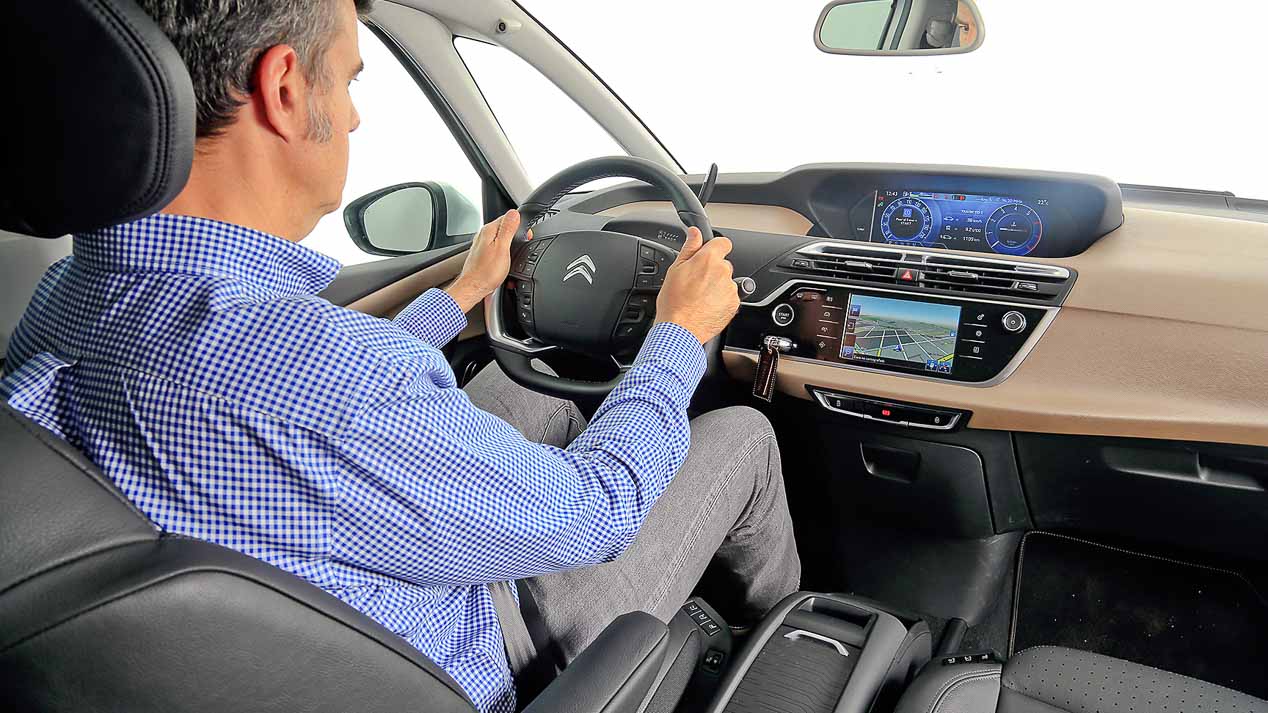 Duelo: Renault Scénic frente a Citroën C4 Picasso