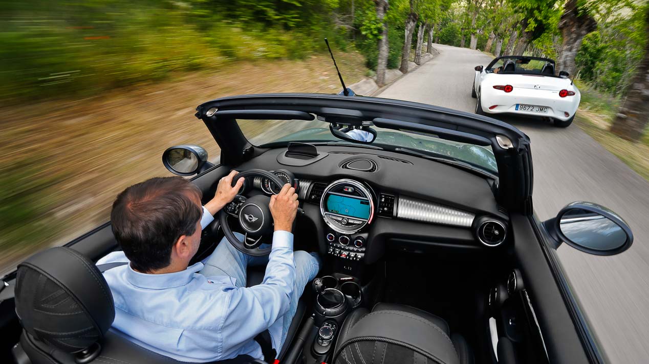 Mazda MX-5 & Mini Cabrio Cooper S: deportivos de verano