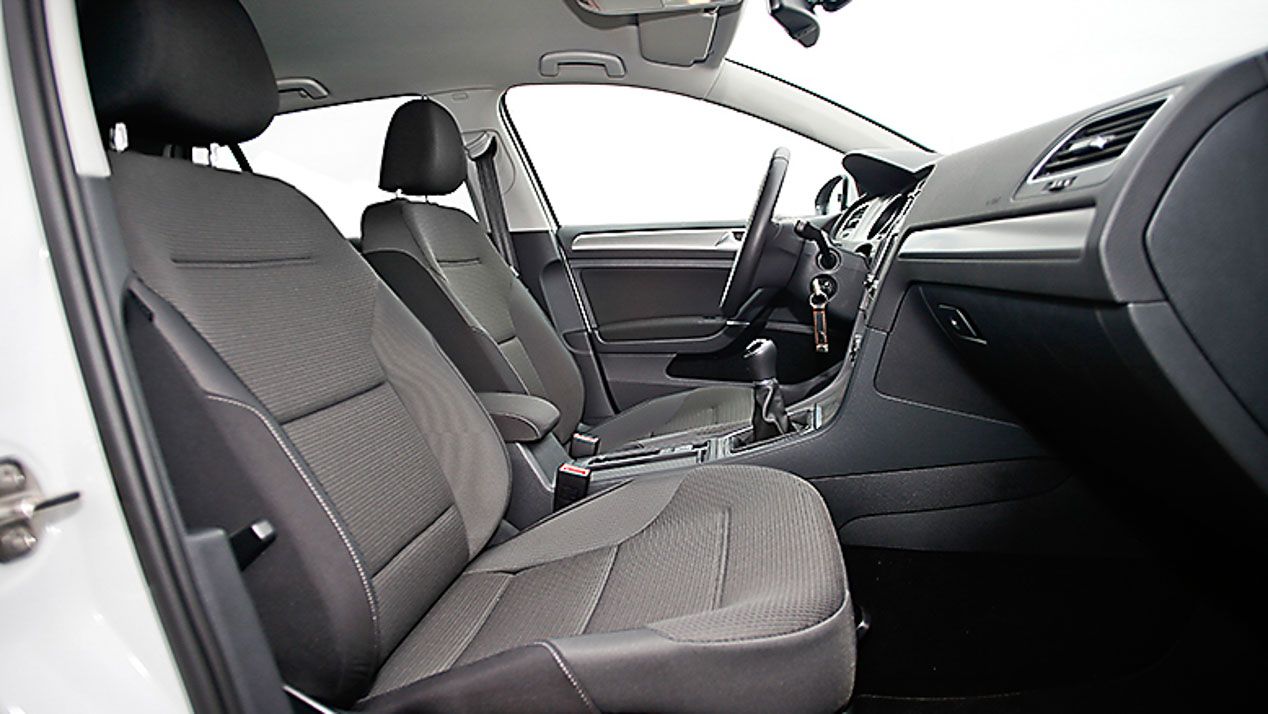 Guía de compra: VW Golf vs Seat León, ¿cuál es mejor?