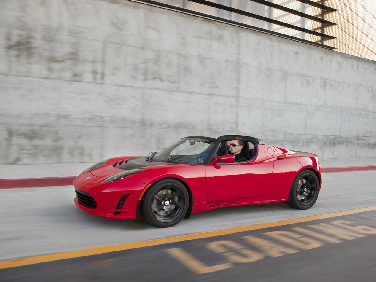 Tesla Roadster, mayor autonomía para el descapotable eléctrico