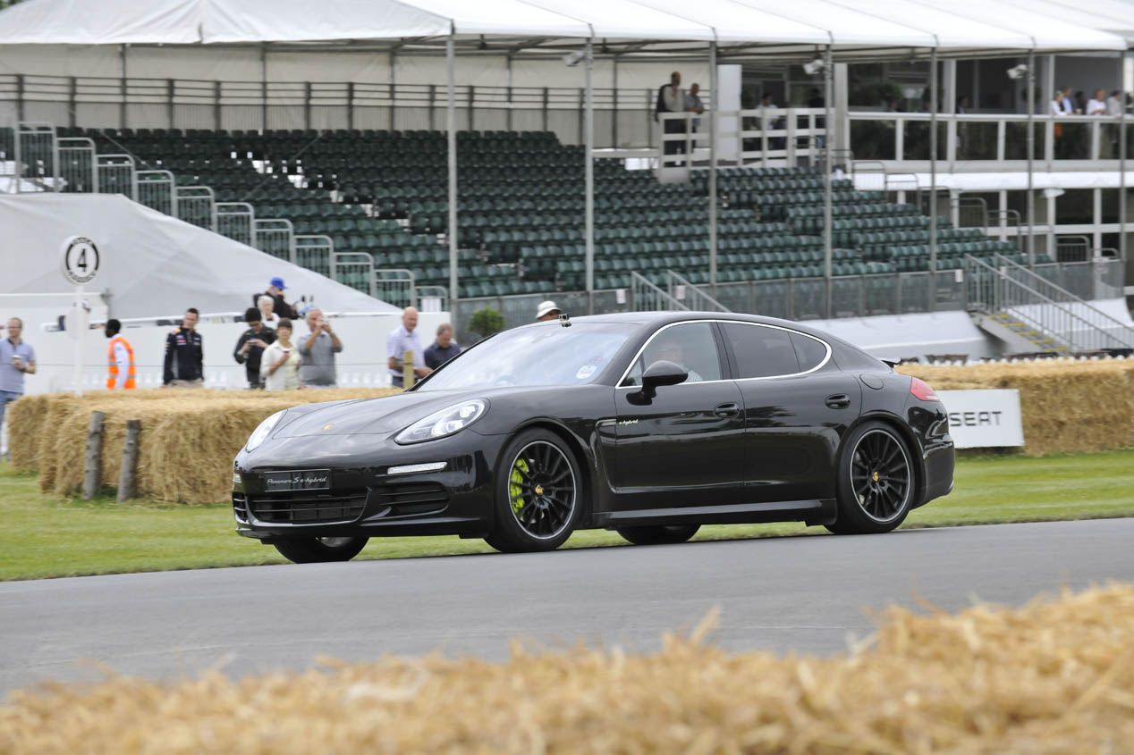 Porsche, con sistema de propulsión híbrido llegado de la competición