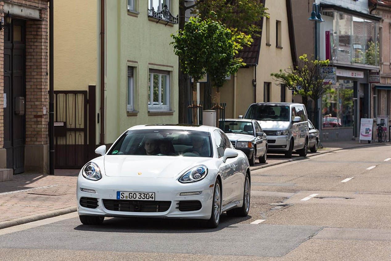 Porsche, con sistema de propulsión híbrido llegado de la competición