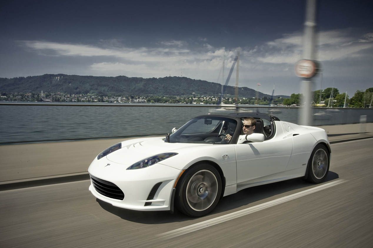 Tesla Roadster, mayor autonomía para el descapotable eléctrico