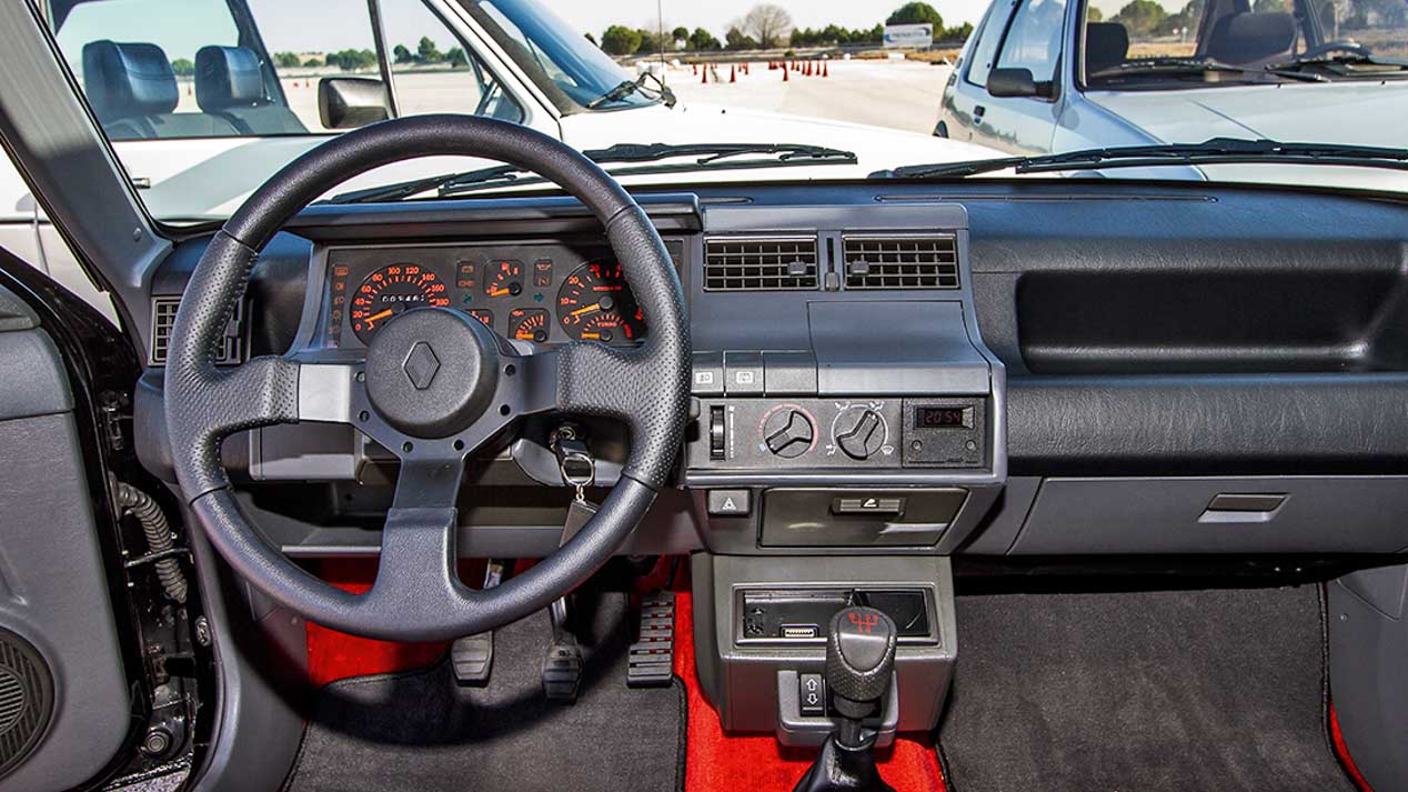 VW Golf GTI Mk1, Renault 5 Superturbo y Peugeot 205 GTI