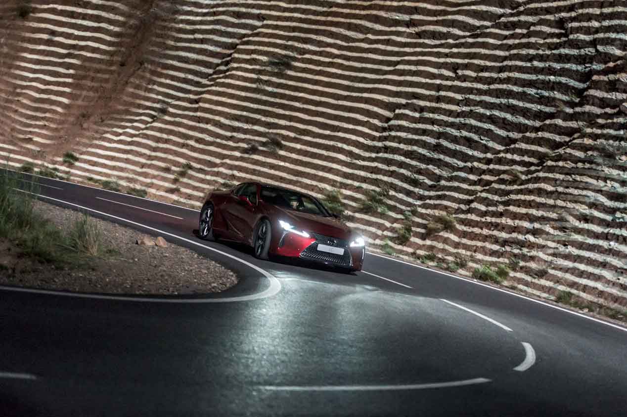Lexus LC500: reventando las laderas de Sierra nevada