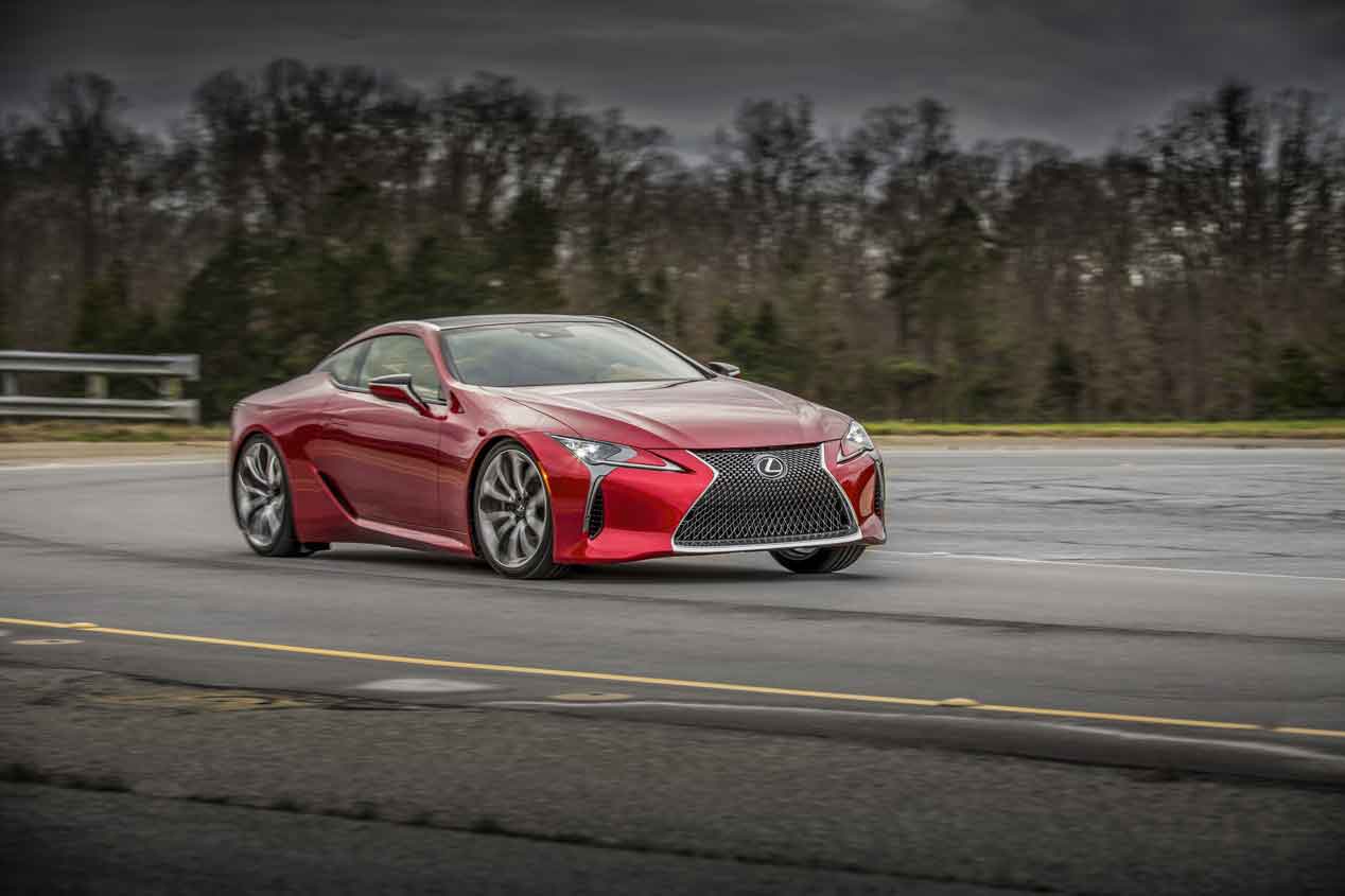 Lexus LC500: reventando las laderas de Sierra nevada