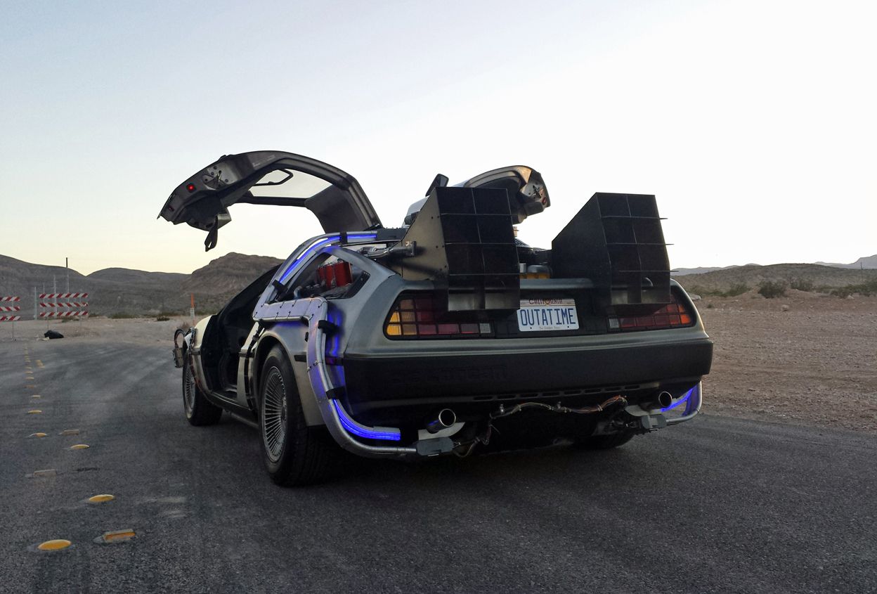 Ya a la venta en Ebay la réplica exacta del DeLorean de Regreso al Futuro