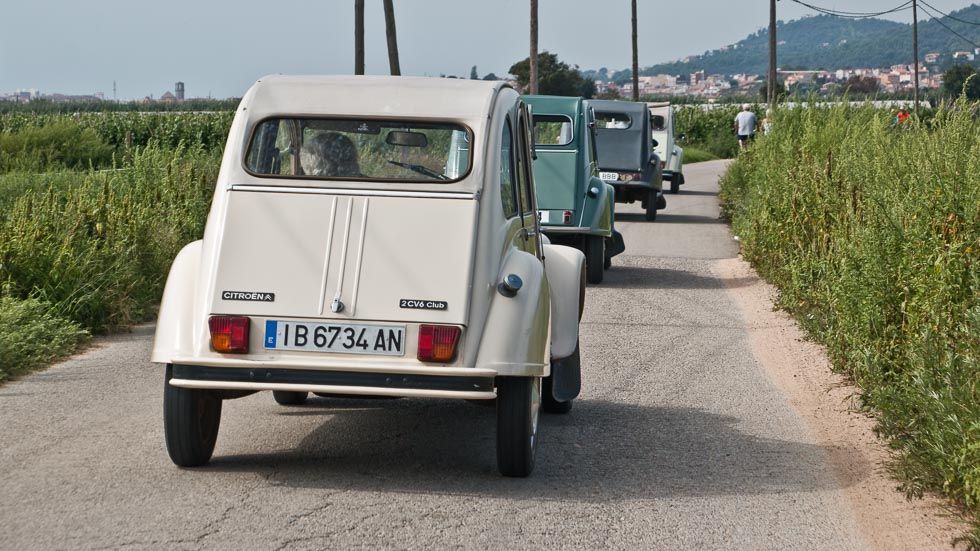 Citroën 2CV: las fotos de un coche clásico eterno
