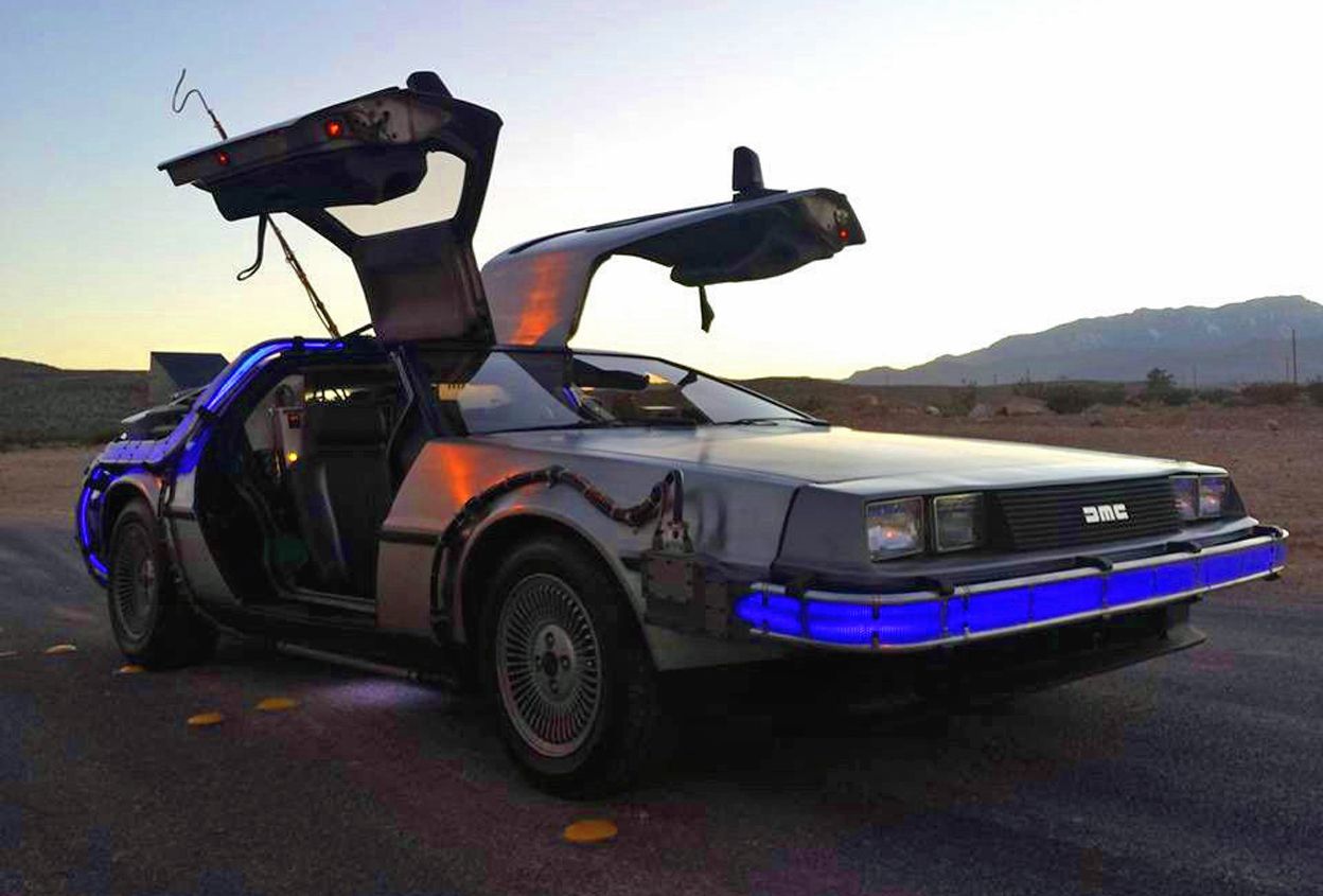 Ya a la venta en Ebay la réplica exacta del DeLorean de Regreso al Futuro
