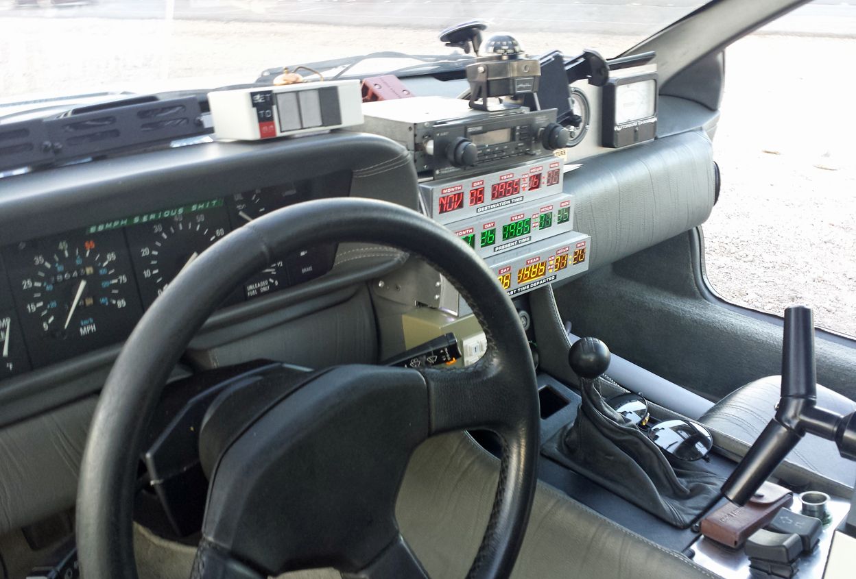 Ya a la venta en Ebay la réplica exacta del DeLorean de Regreso al Futuro
