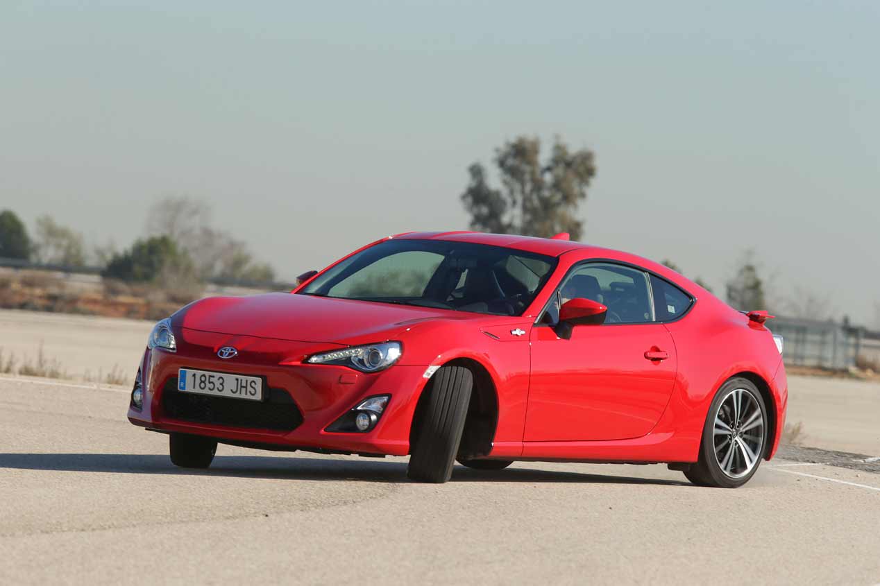 Mazda MX-5, Nissan 370Z Nismo y Toyota GT86