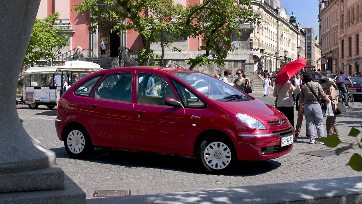 Los 8 coches, por segmentos, con más averías según las ITV