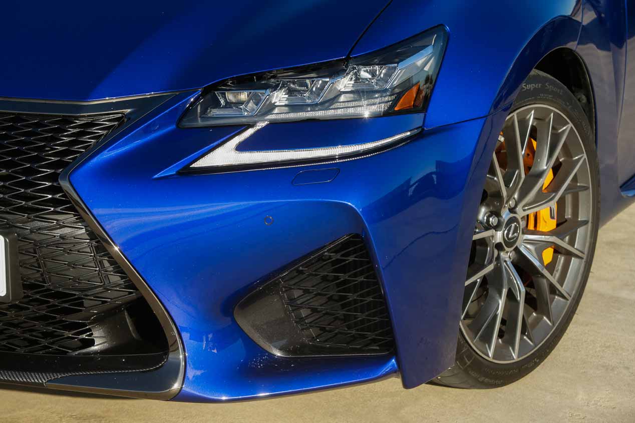 BMW M5 y Lexus GS F, a prueba