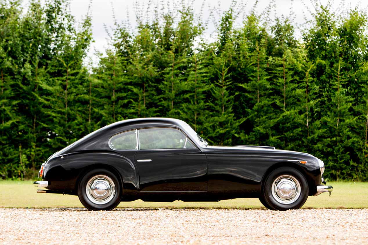 Ya a la venta el Ferrari más antiguo del Reino Unido