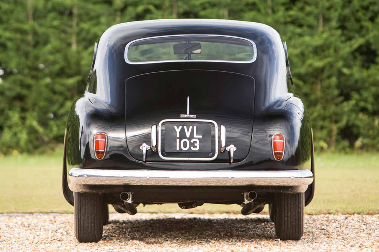 Ya a la venta el Ferrari más antiguo del Reino Unido