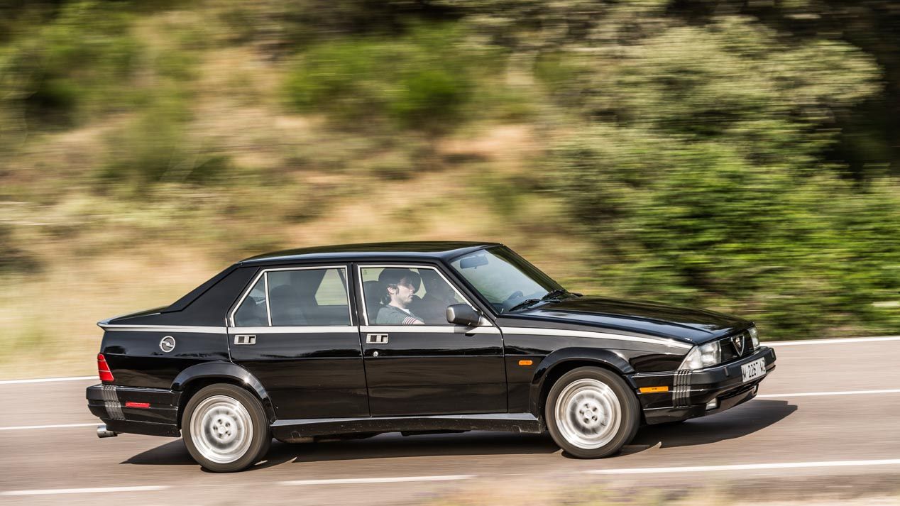 Alfa Romeo 75 V6 QV, un clásico inolvidable