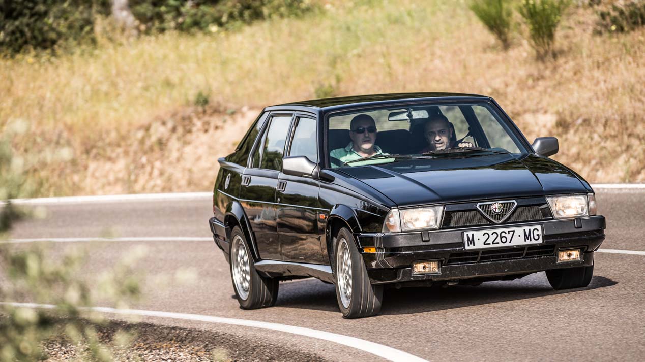 Alfa Romeo 75 V6 QV, un clásico inolvidable