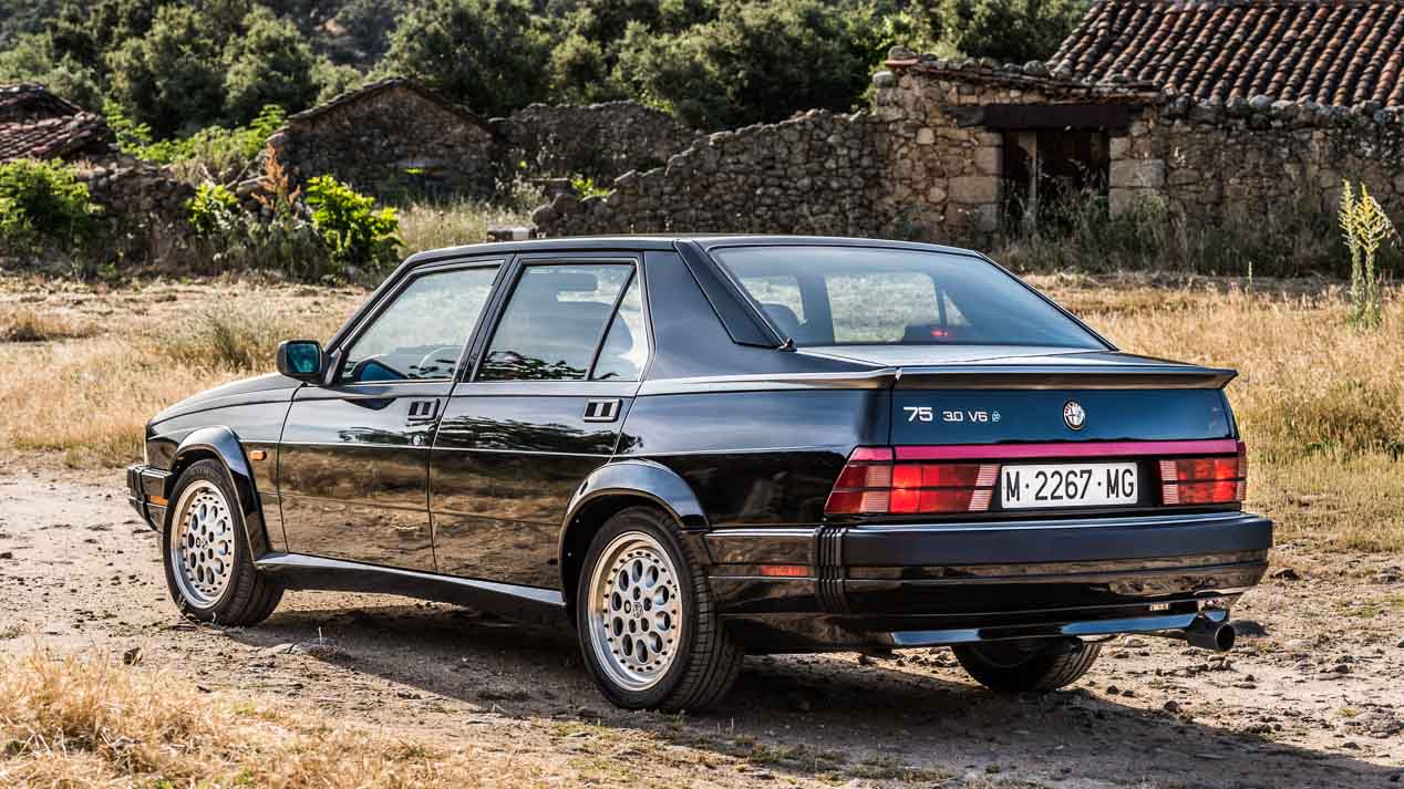 Alfa Romeo 75 V6 QV, un clásico inolvidable