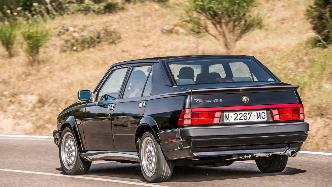 Alfa Romeo 75 V6 QV, un clásico inolvidable