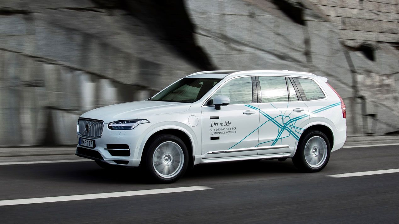 Volvo y Uber se alían para desarrollar coches de conducción autónoma